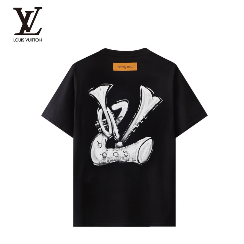 Louis Vuitton Men's T-shirts 372